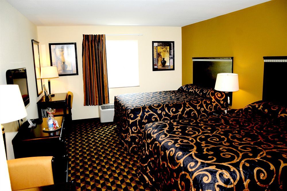 Best Way Inn Cleburne Bagian luar foto