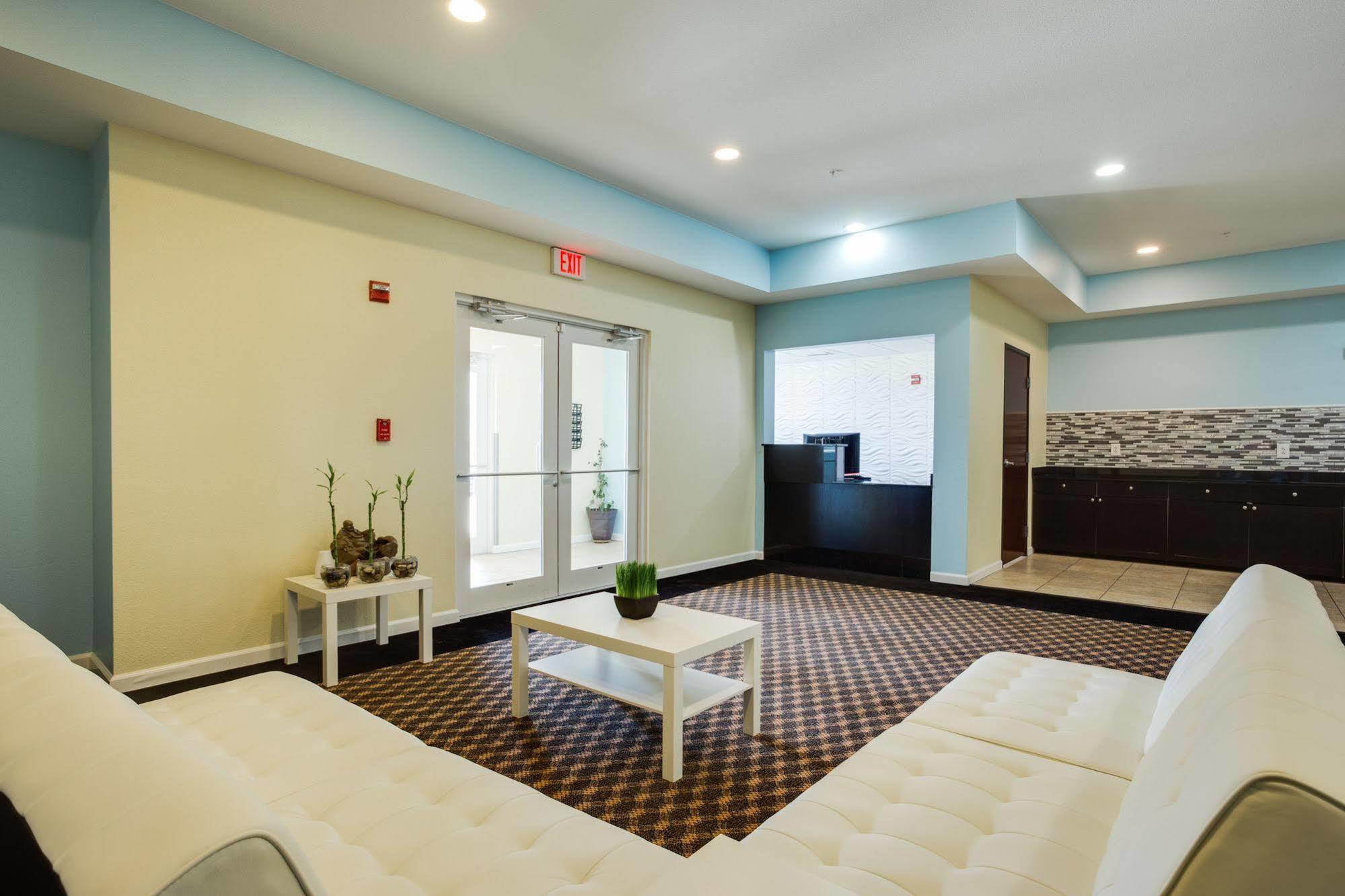 Best Way Inn Cleburne Bagian luar foto