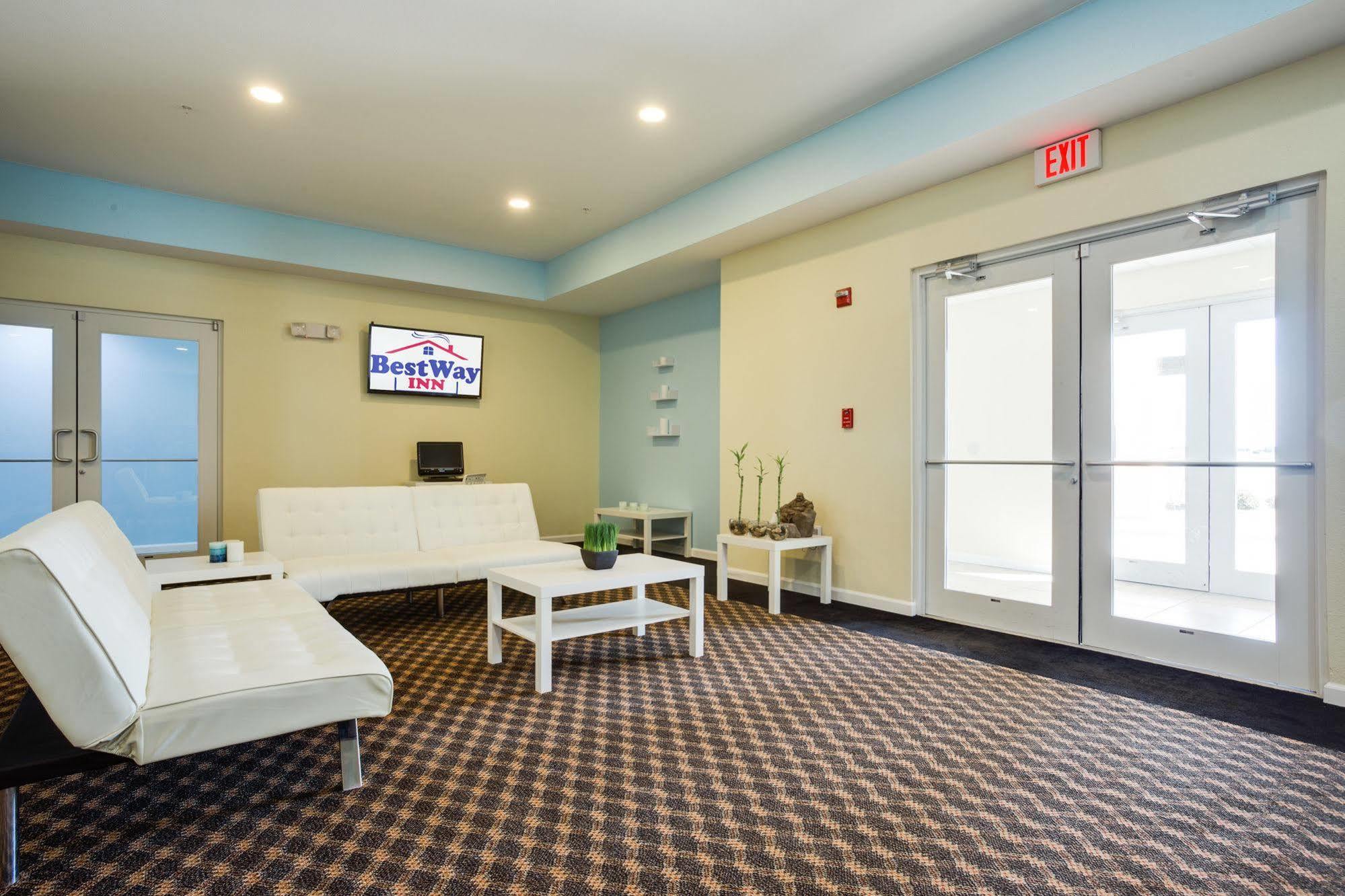 Best Way Inn Cleburne Bagian luar foto