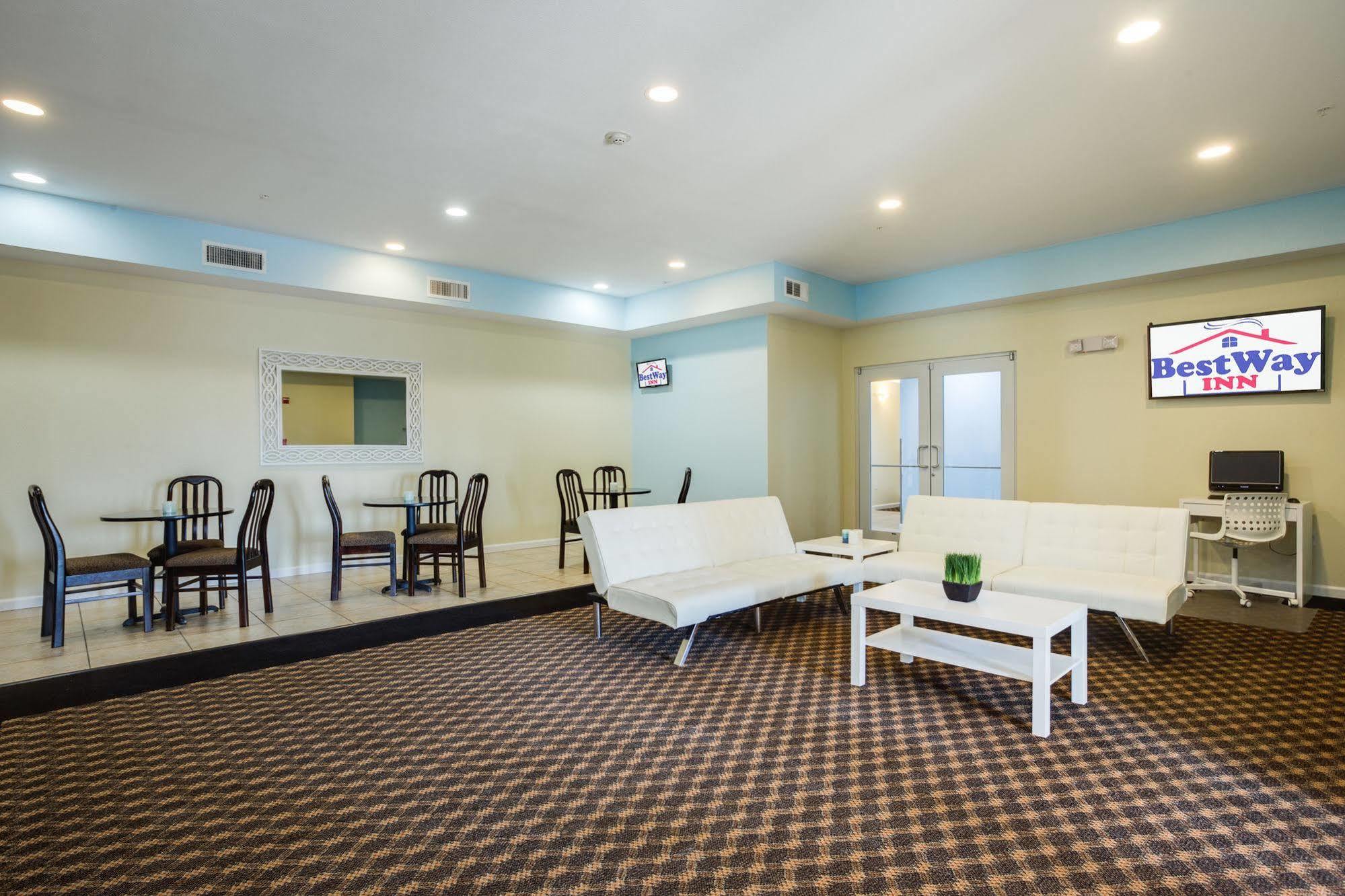 Best Way Inn Cleburne Bagian luar foto